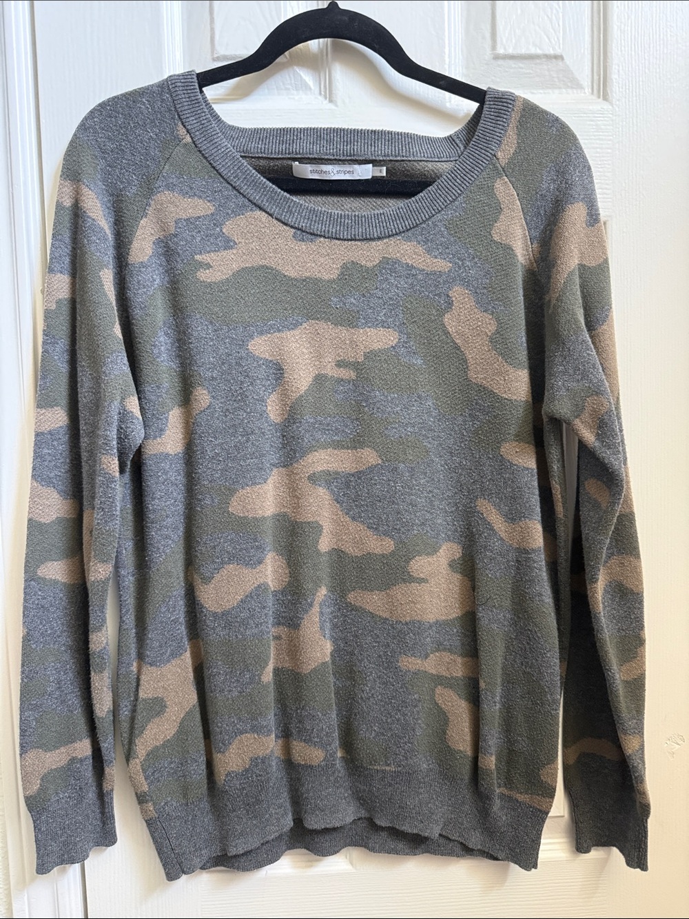 Splendid Camo-Print Crewneck Sweater - Gray & Tan